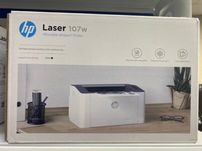 – Принтер HP Laser 107w
